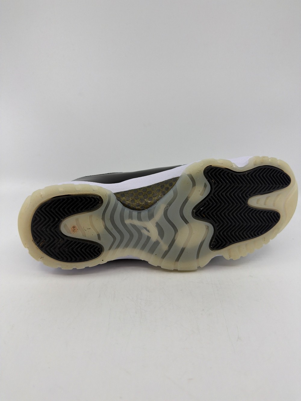 *USED/REP BOX* AJ 11 - DMP GRATITUDE (2023)