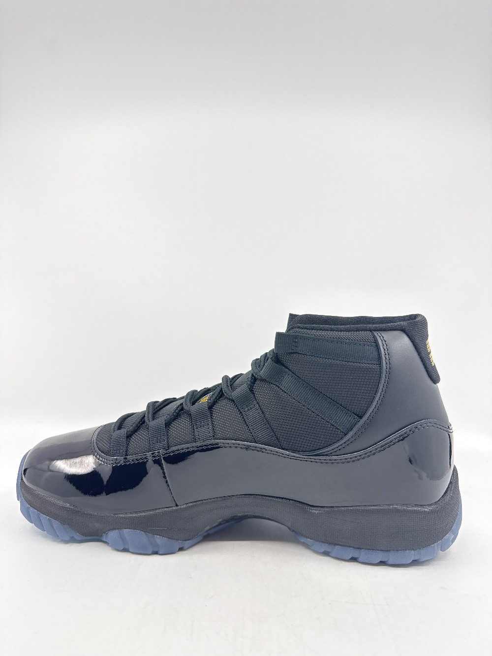 AJ 11 - GAMMA BLUE (2025)