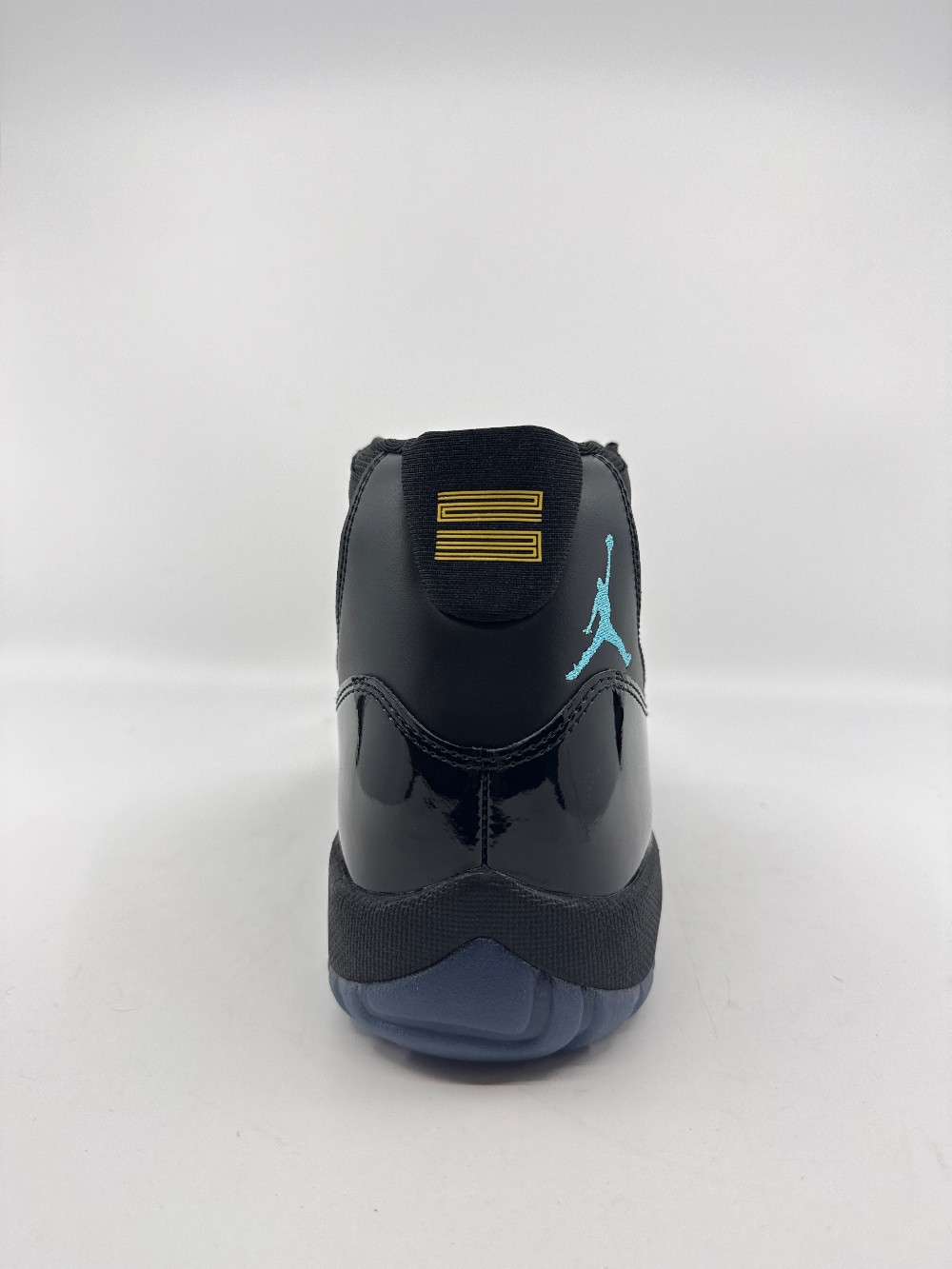 AJ 11 - GAMMA BLUE (2025)