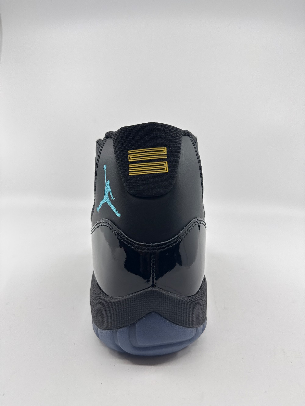AJ 11 - GAMMA BLUE (2025)