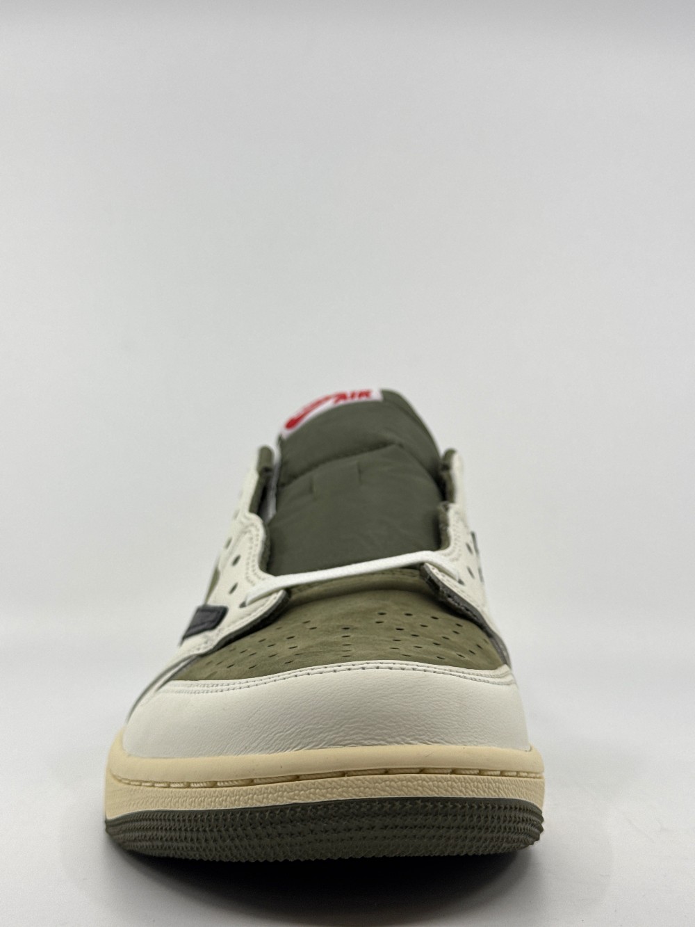 AJ 1 LOW X TRAVIS SCOTT - MEDIUM OLIVE