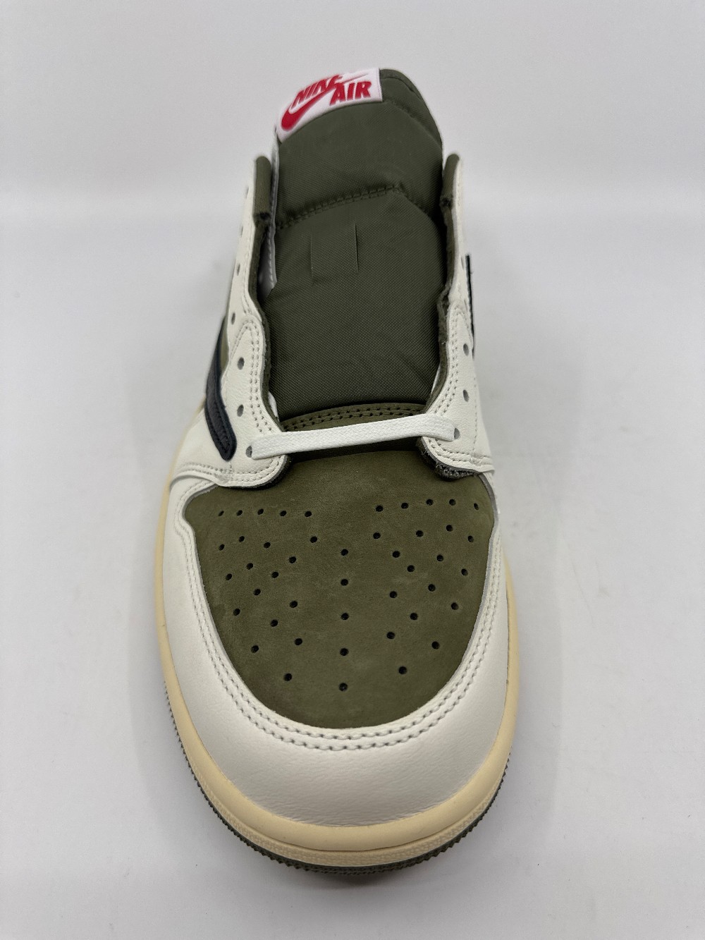 AJ 1 LOW X TRAVIS SCOTT - MEDIUM OLIVE