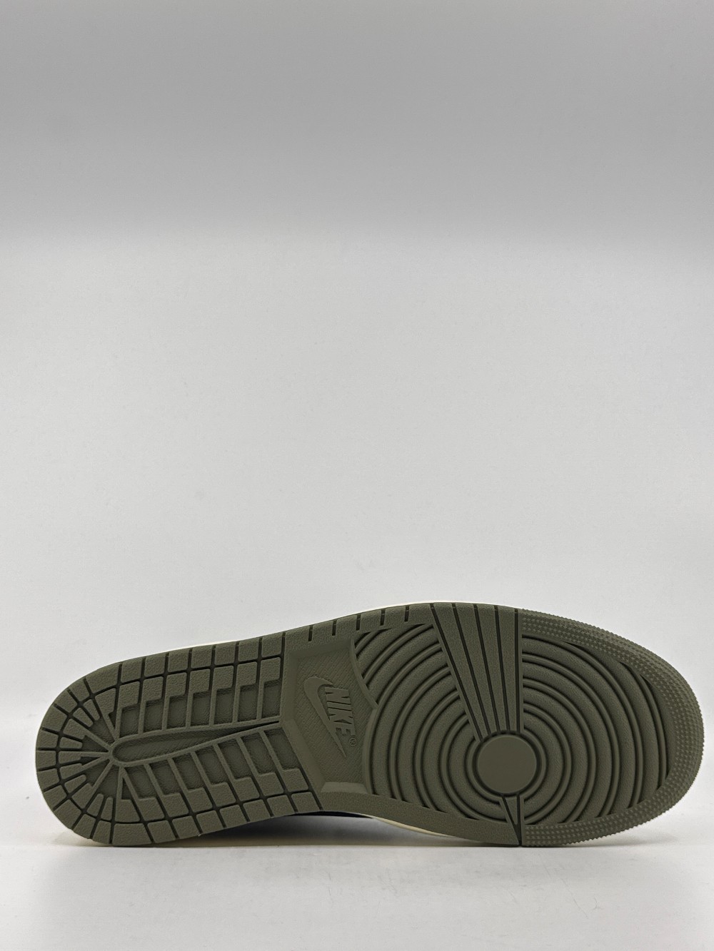 AJ 1 LOW X TRAVIS SCOTT - MEDIUM OLIVE