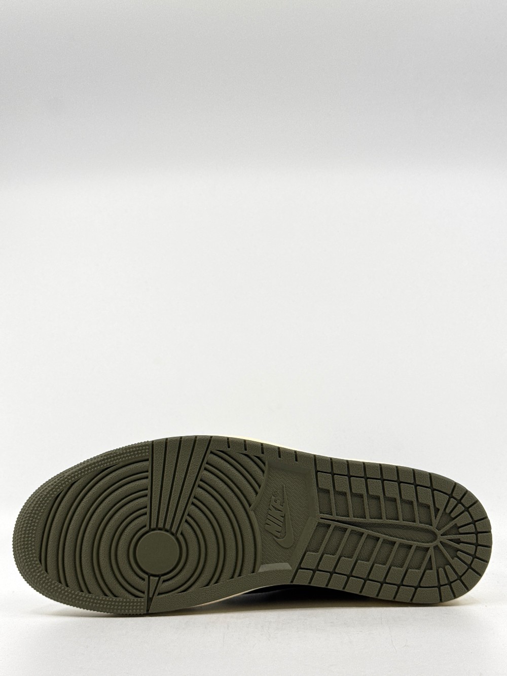 AJ 1 LOW X TRAVIS SCOTT - MEDIUM OLIVE