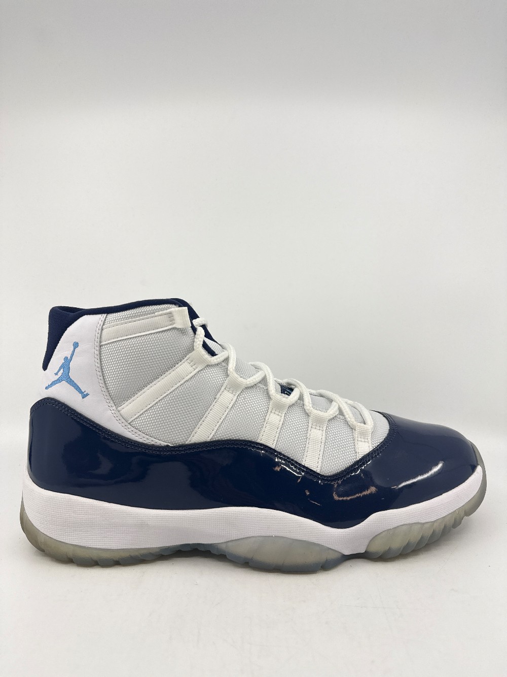 *USED* AJ 11 - UNC WIN LIKE 82