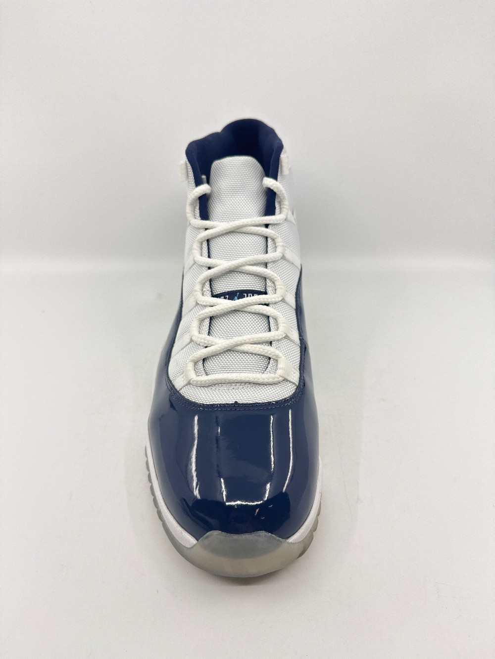 *USED* AJ 11 - UNC WIN LIKE 82