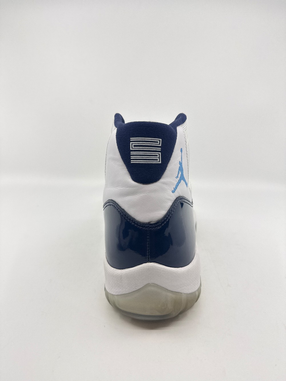 *USED* AJ 11 - UNC WIN LIKE 82