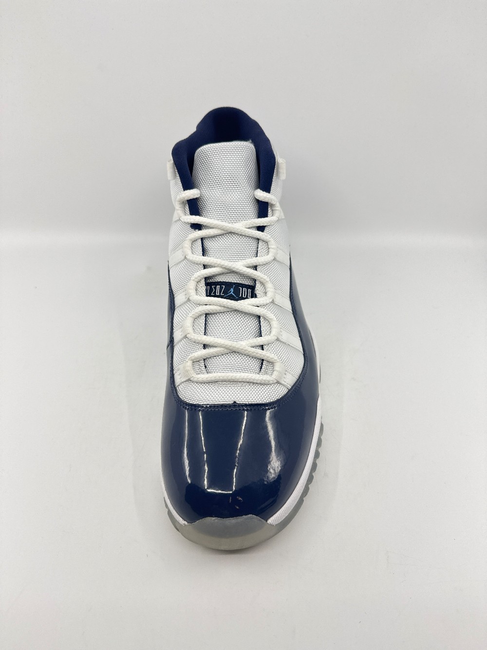 *USED* AJ 11 - UNC WIN LIKE 82