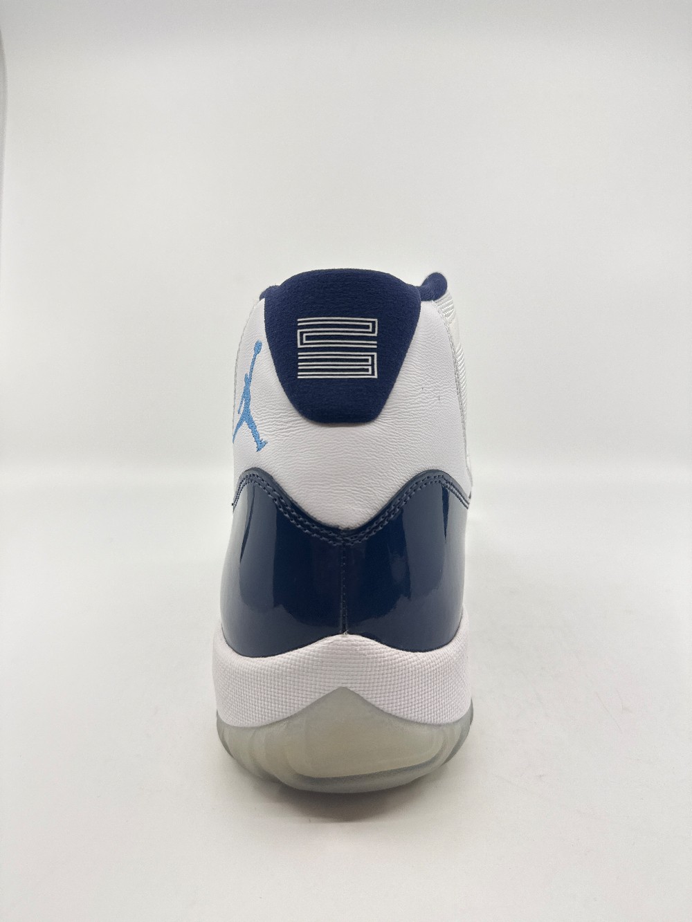 *USED* AJ 11 - UNC WIN LIKE 82