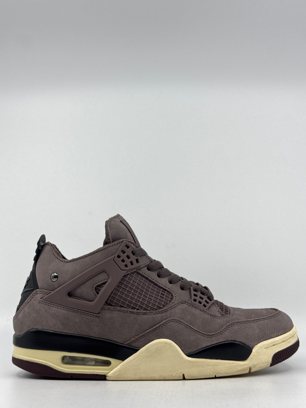 *USED* AJ 4 X A MA MANIERE - VIOLET ORE