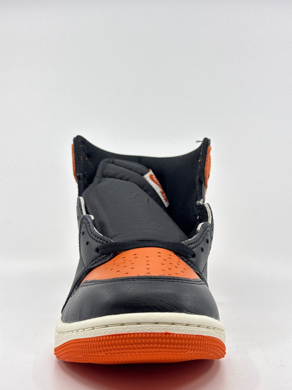 AJ 1 - SHATTERED BACKBOARD (2025)