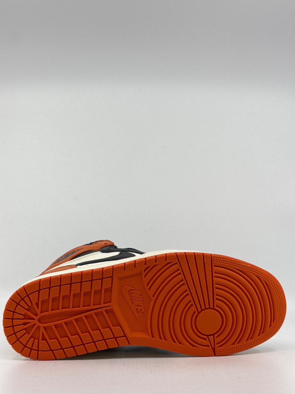 AJ 1 - SHATTERED BACKBOARD (2025)