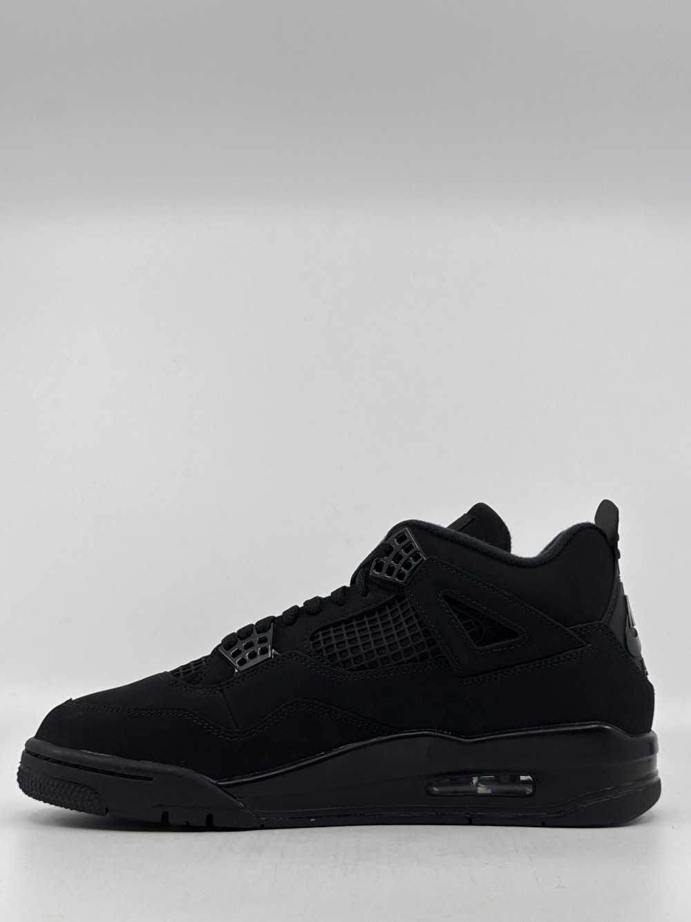 AJ 4 - BLACK CAT (2025)