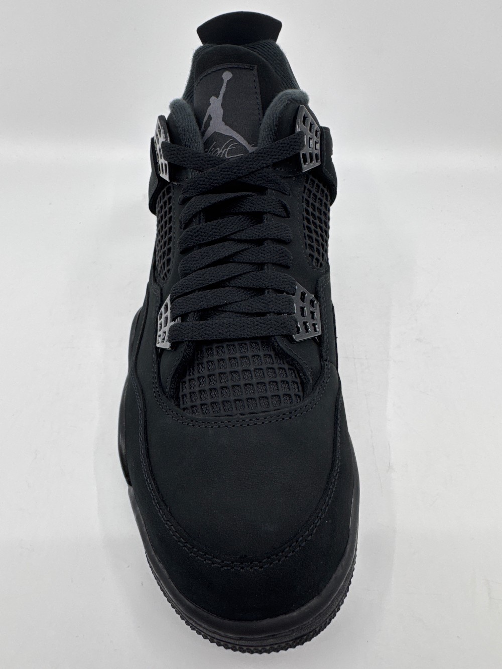 AJ 4 - BLACK CAT (2025)