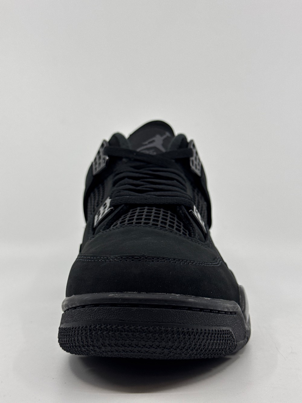AJ 4 - BLACK CAT (2025)
