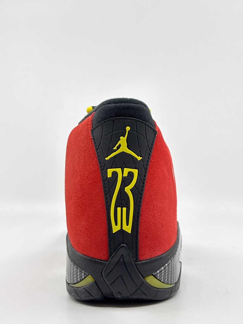 *USED* AJ 14 - FERRARI (2025)