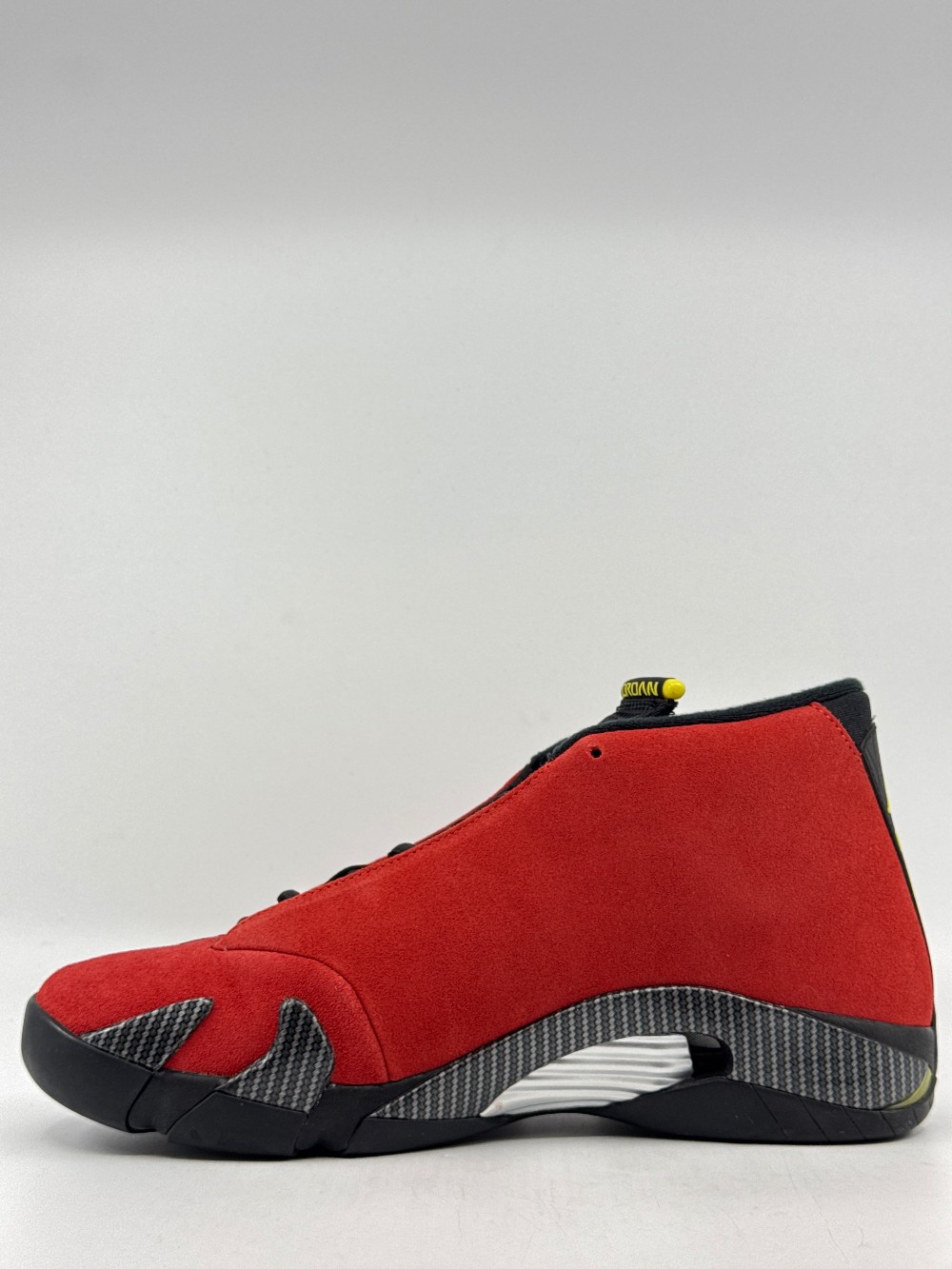 *USED* AJ 14 - FERRARI (2025)