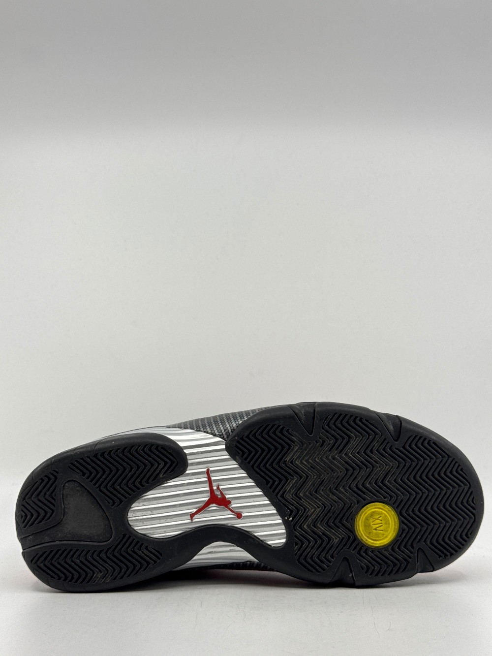 *USED* AJ 14 - FERRARI (2025)