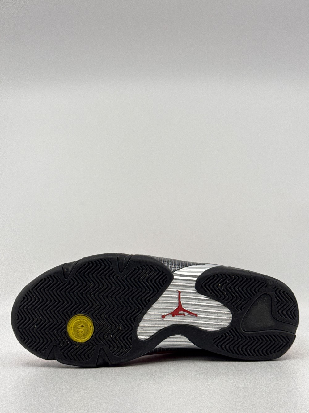 *USED* AJ 14 - FERRARI (2025)