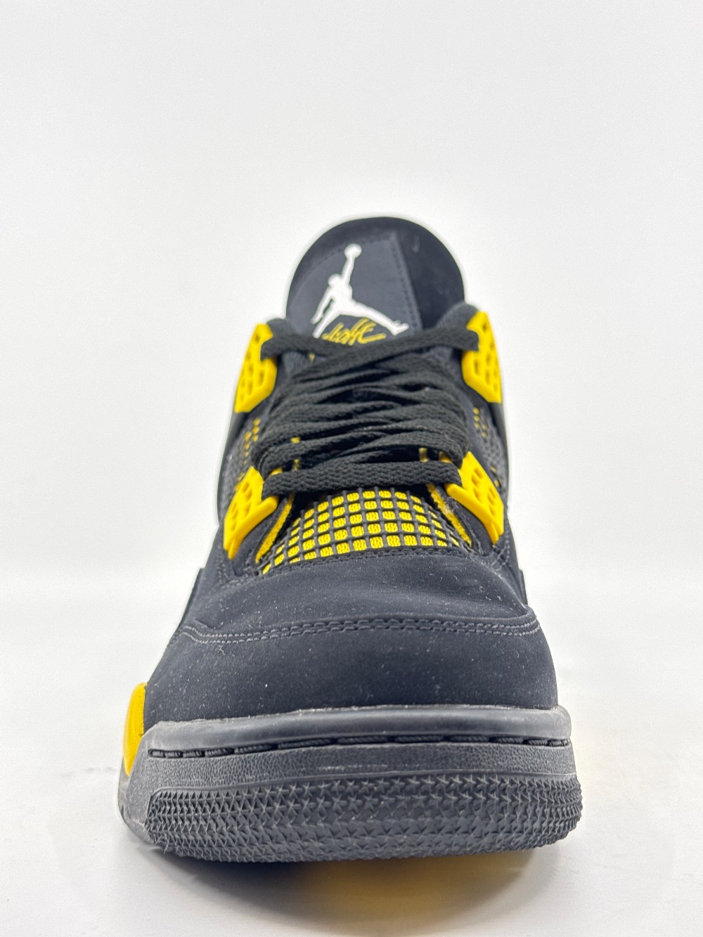 *USED* AJ 4 - THUNDER (2023)