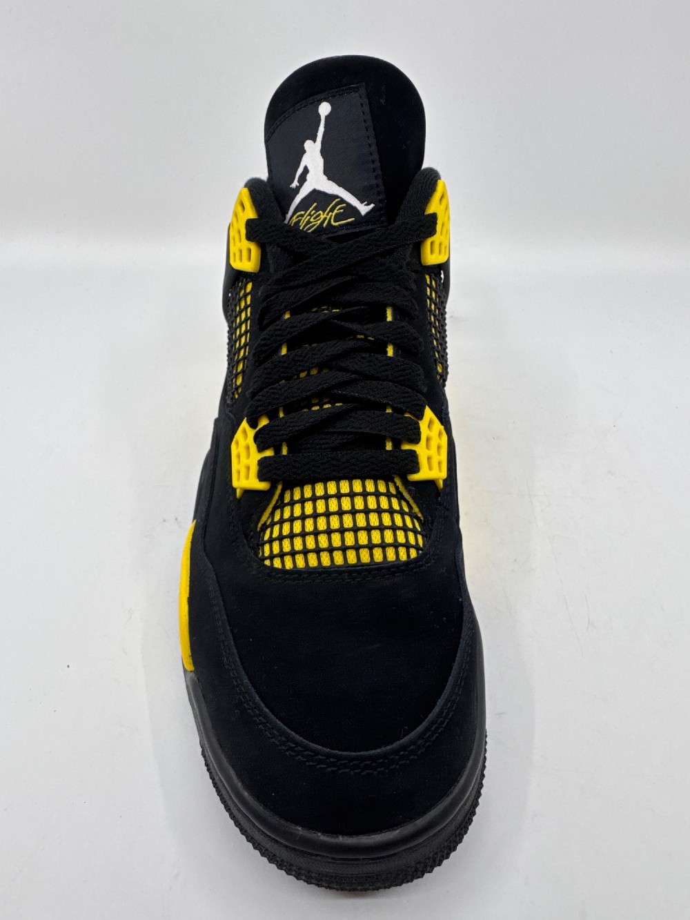 *USED* AJ 4 - THUNDER (2023)