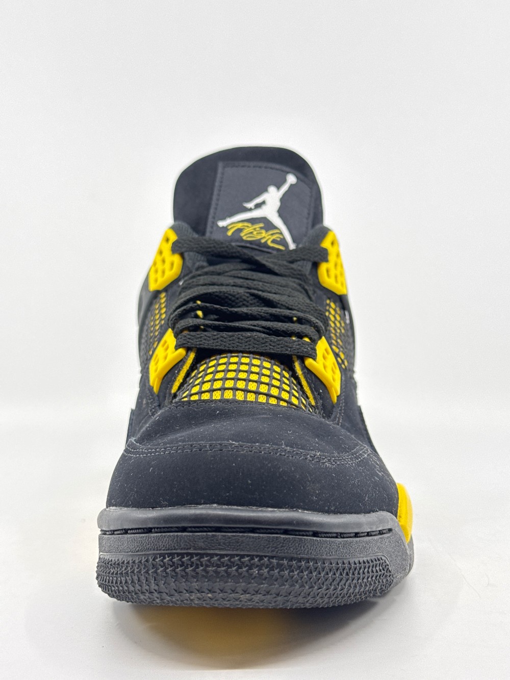 *USED* AJ 4 - THUNDER (2023)