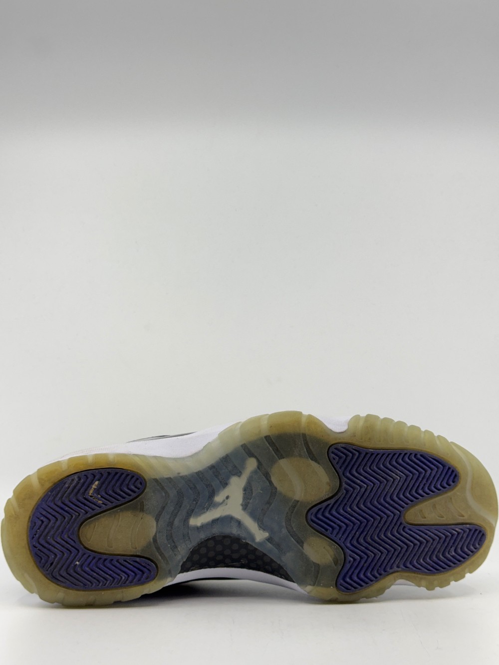 *USED* AJ 11 - CONCORD (2018)
