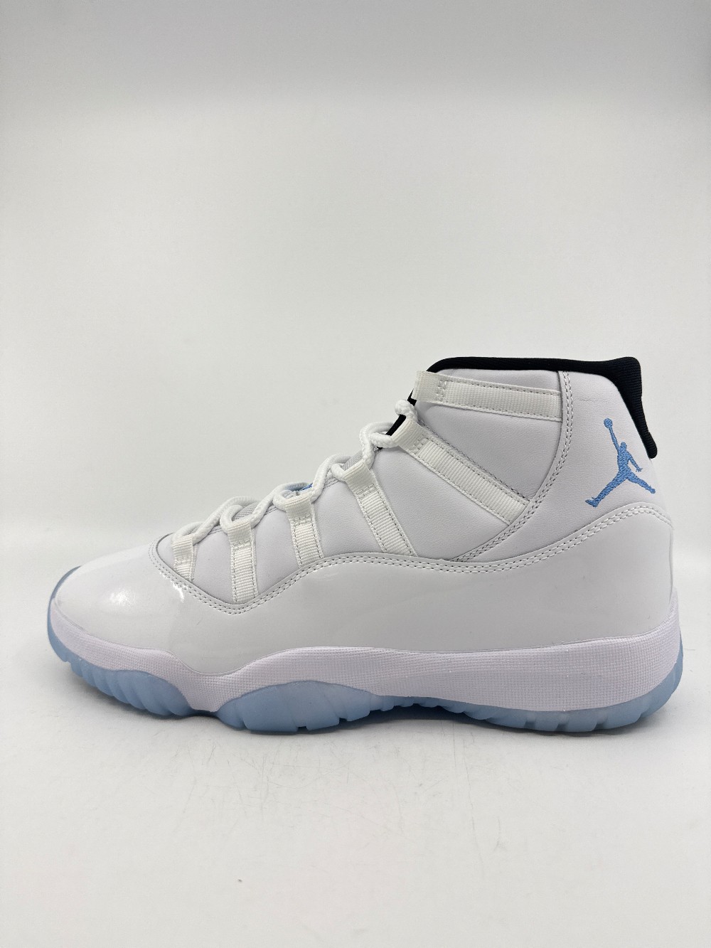 *VNDS* AJ 11 - LEGEND BLUE (2024)