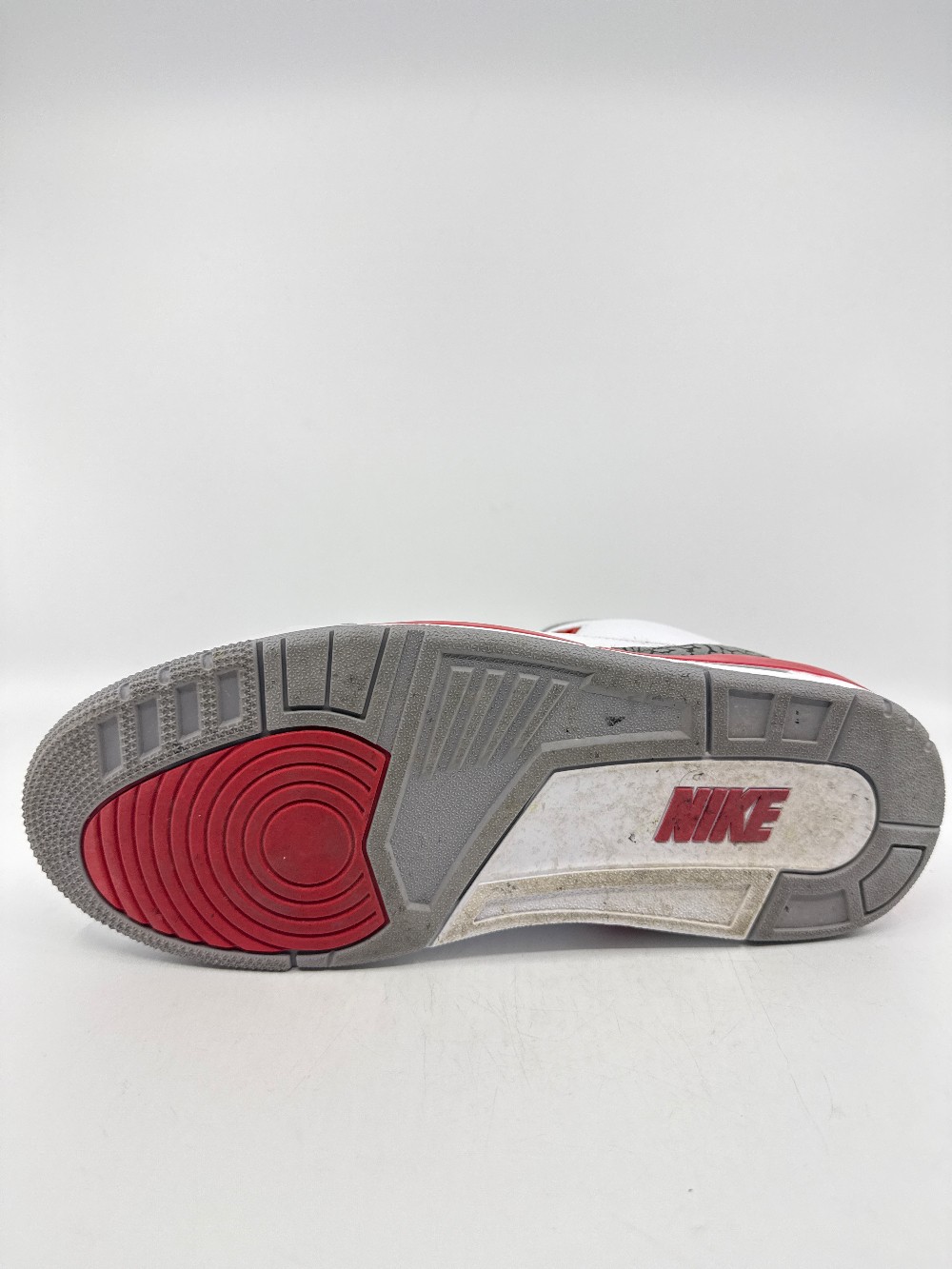 *USED* AJ 3 - FIRE RED (2022)