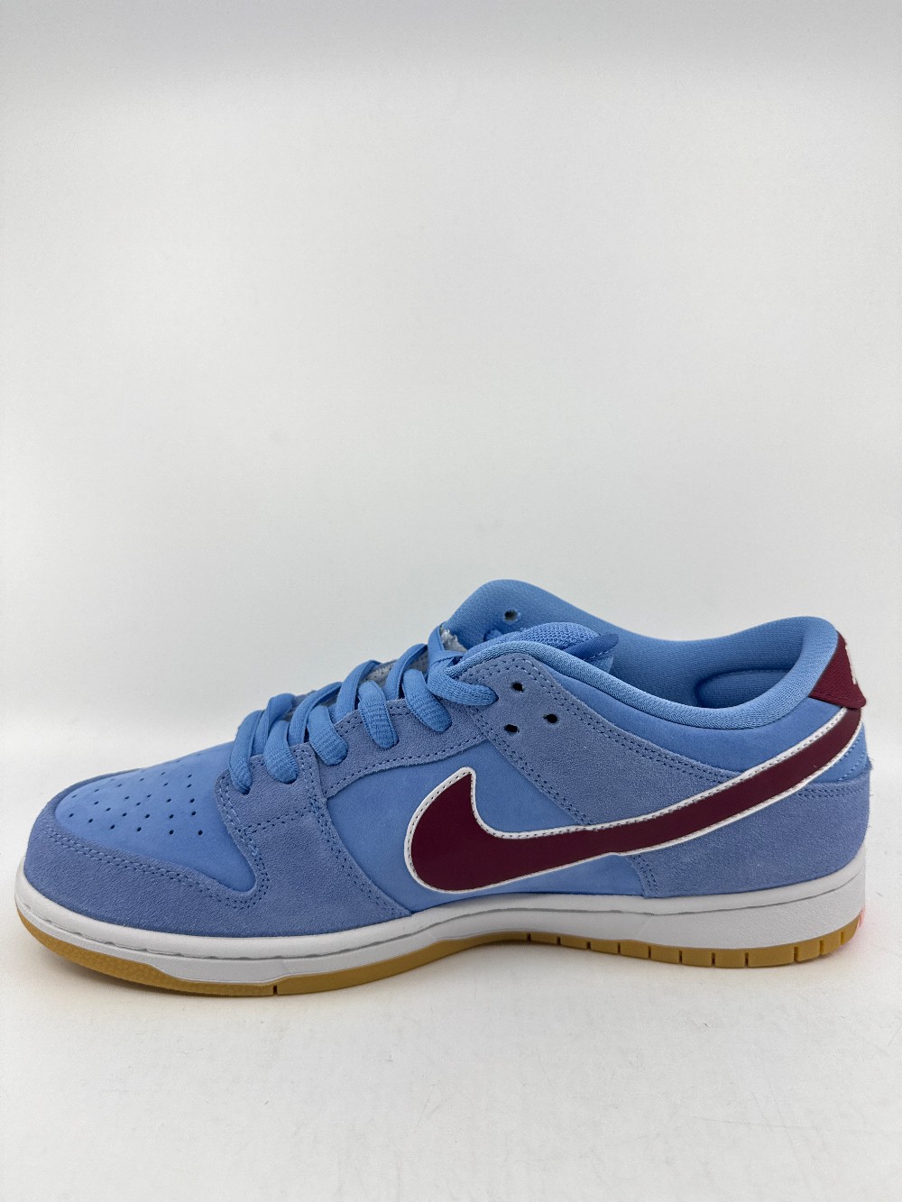 NIKE SB DUNK LOW - PHILADELPHIA PHILLIES