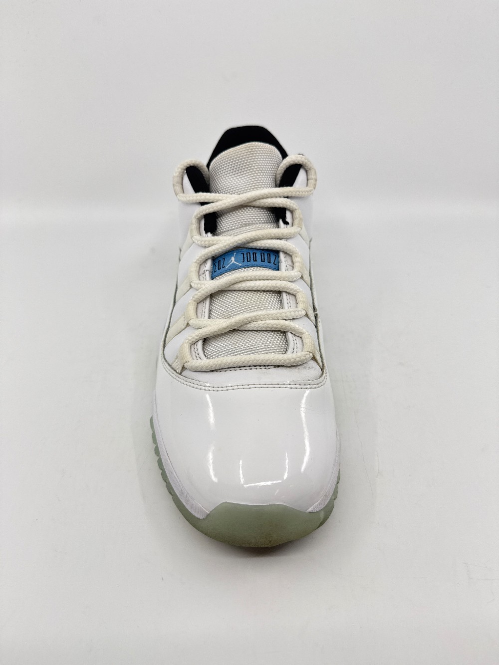 *USED* AJ 11 LOW - LEGEND BLUE