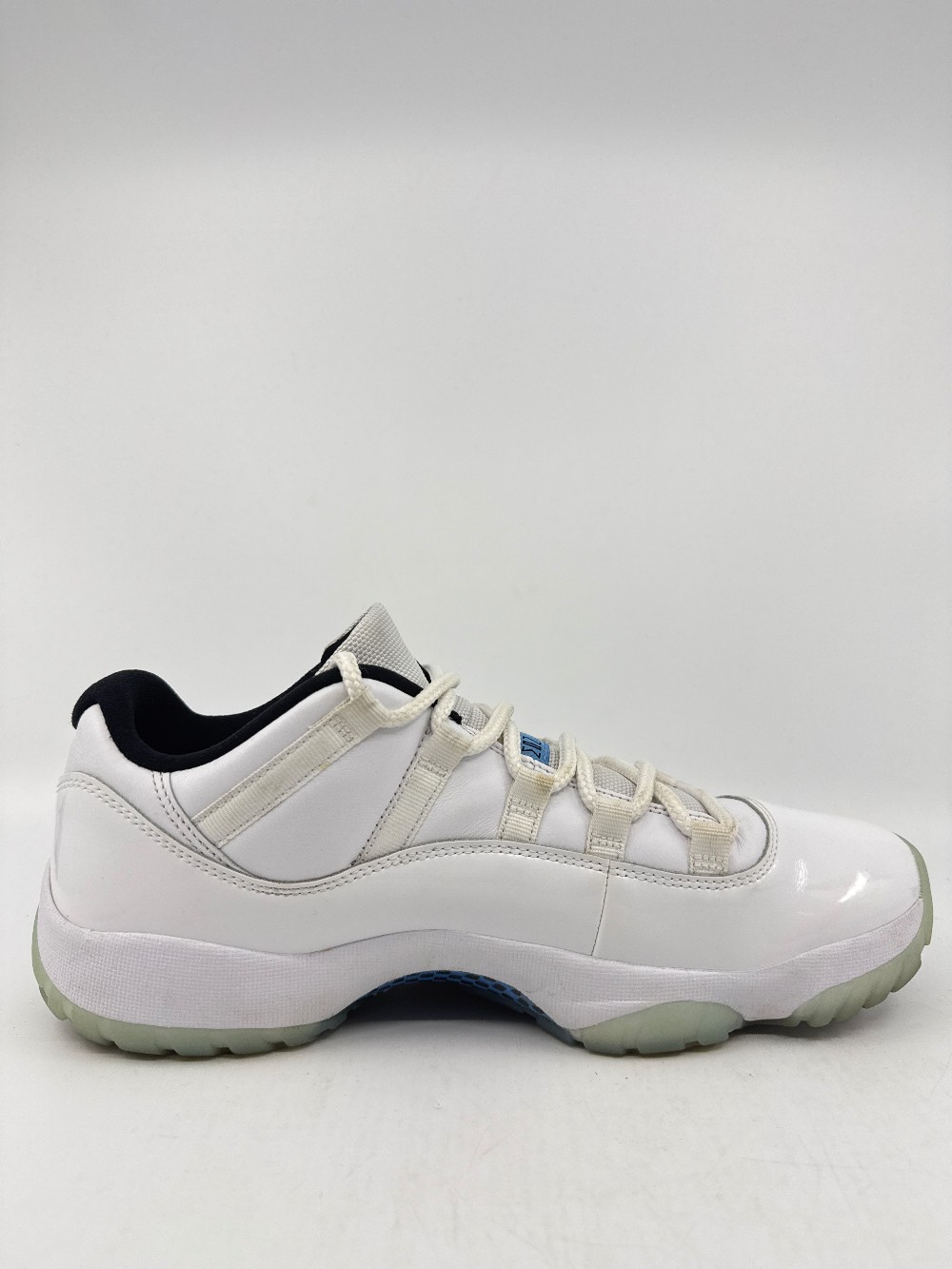 *USED* AJ 11 LOW - LEGEND BLUE