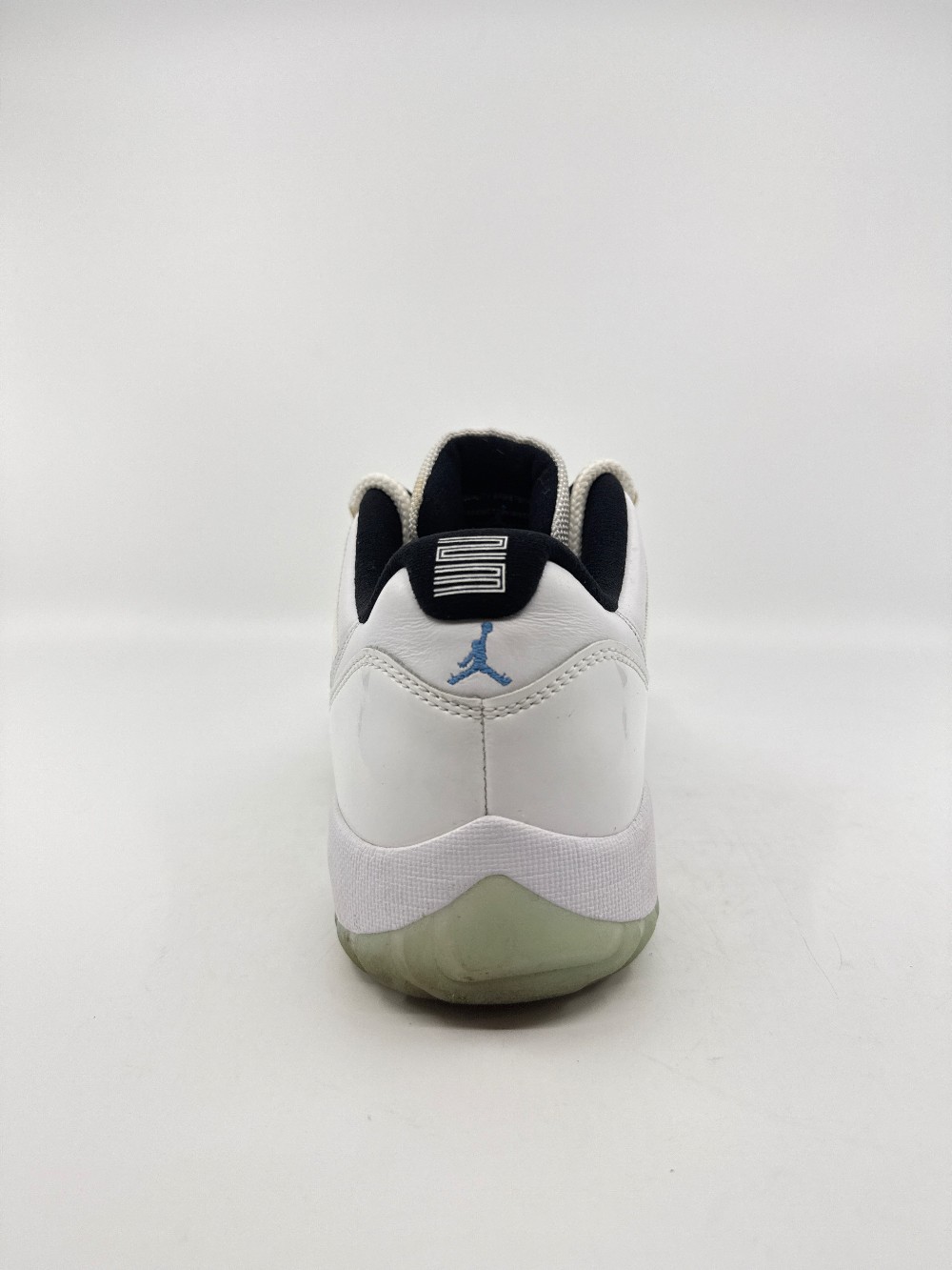 *USED* AJ 11 LOW - LEGEND BLUE