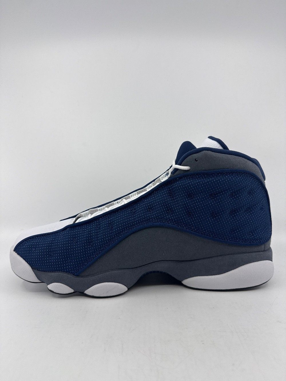 AJ 13 - FLINT (2020)