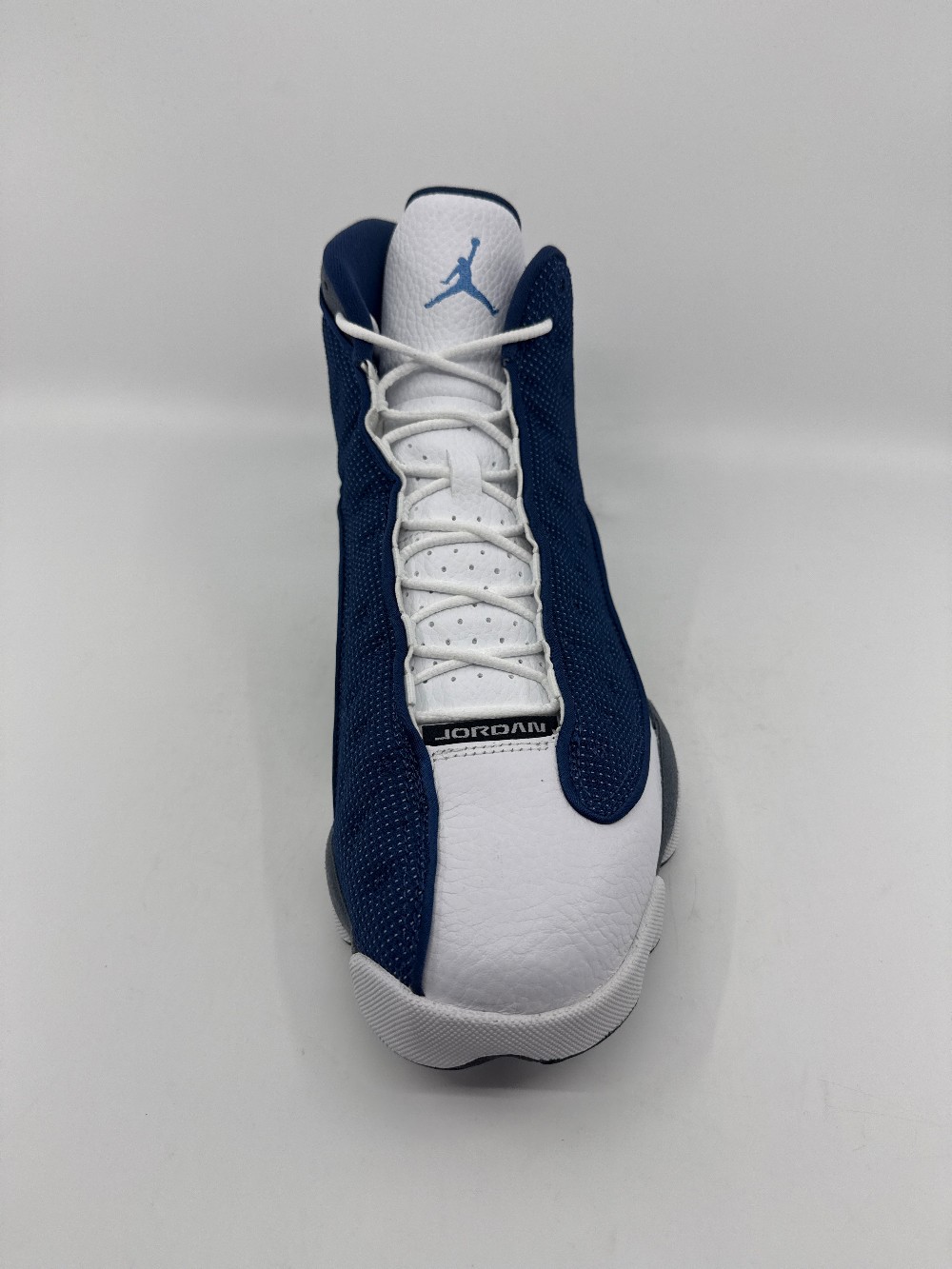 AJ 13 - FLINT (2020)