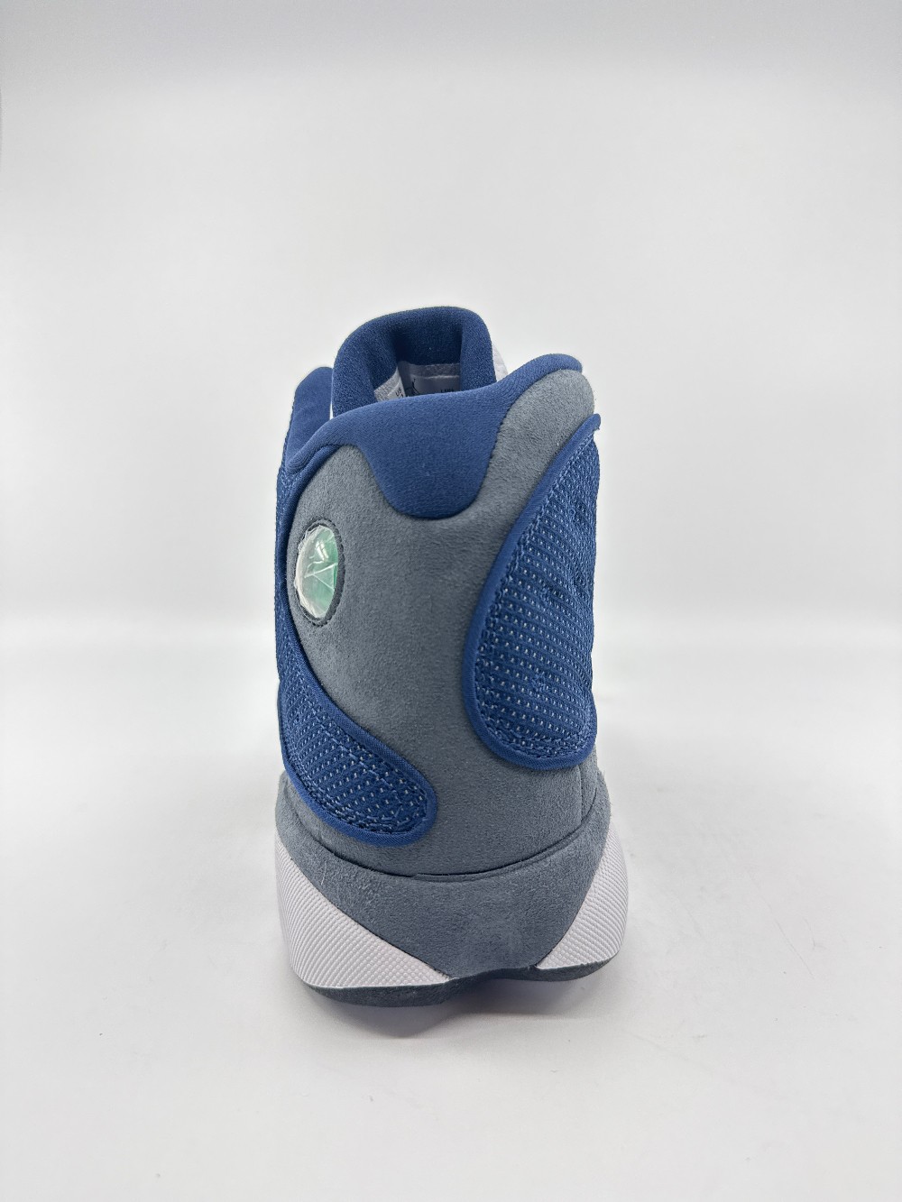 AJ 13 - FLINT (2020)