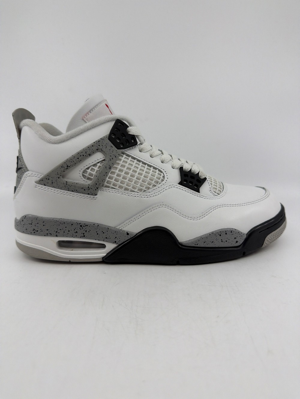 *VNDS* AJ 4 - WHITE CEMENT (2025)