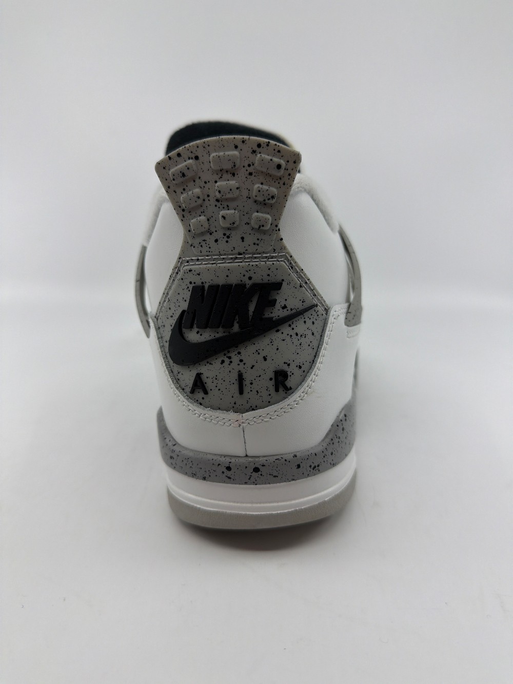 *VNDS* AJ 4 - WHITE CEMENT (2025)
