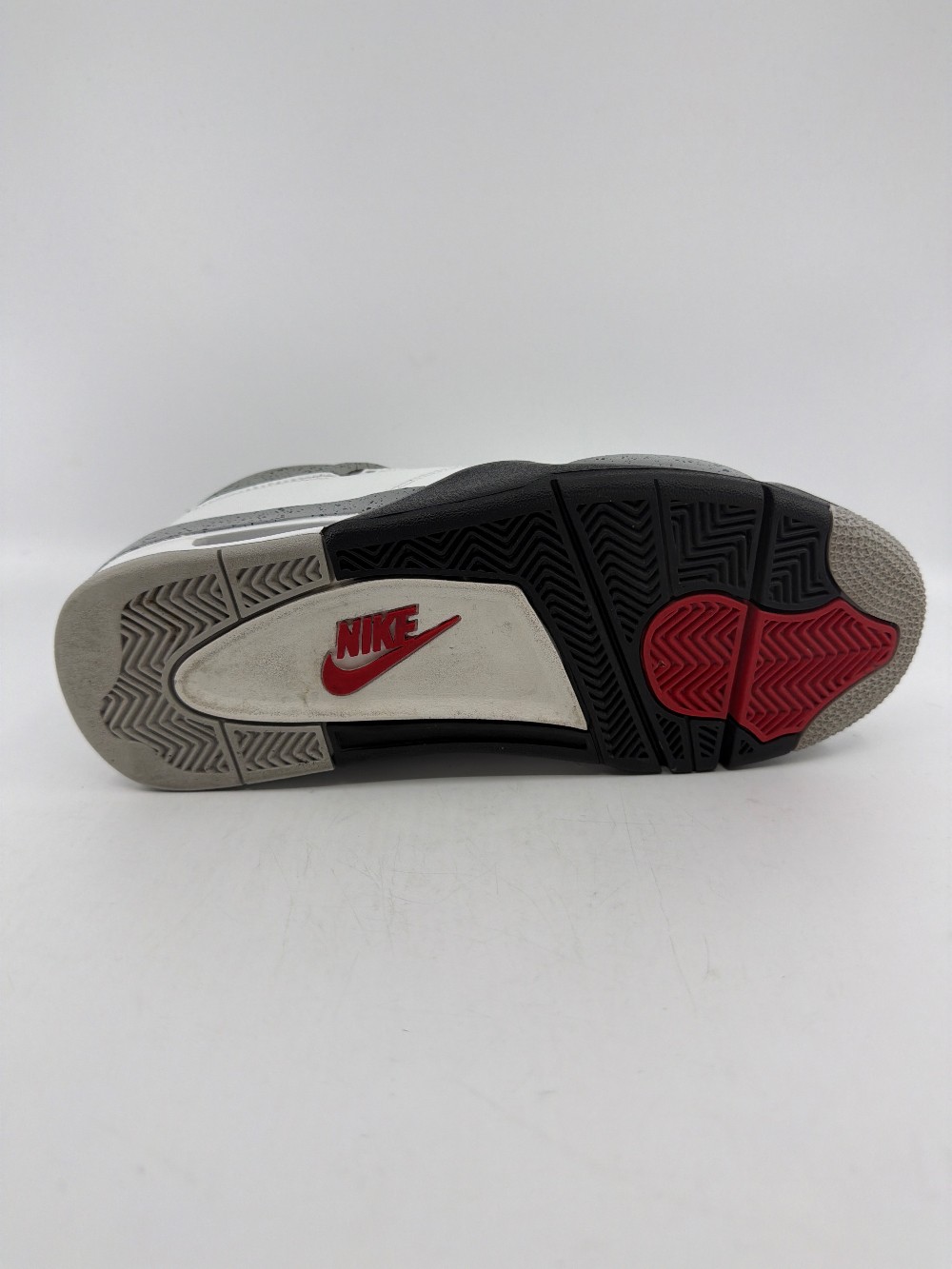*VNDS* AJ 4 - WHITE CEMENT (2025)
