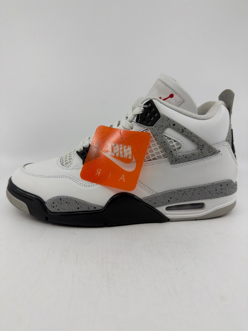 *VNDS* AJ 4 - WHITE CEMENT (2025)