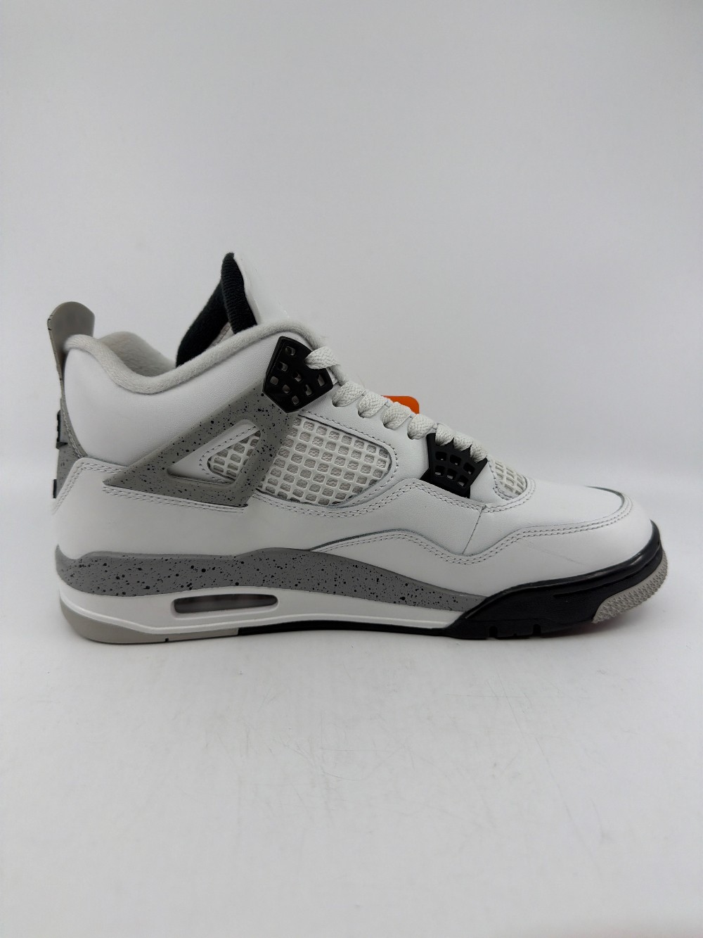*VNDS* AJ 4 - WHITE CEMENT (2025)