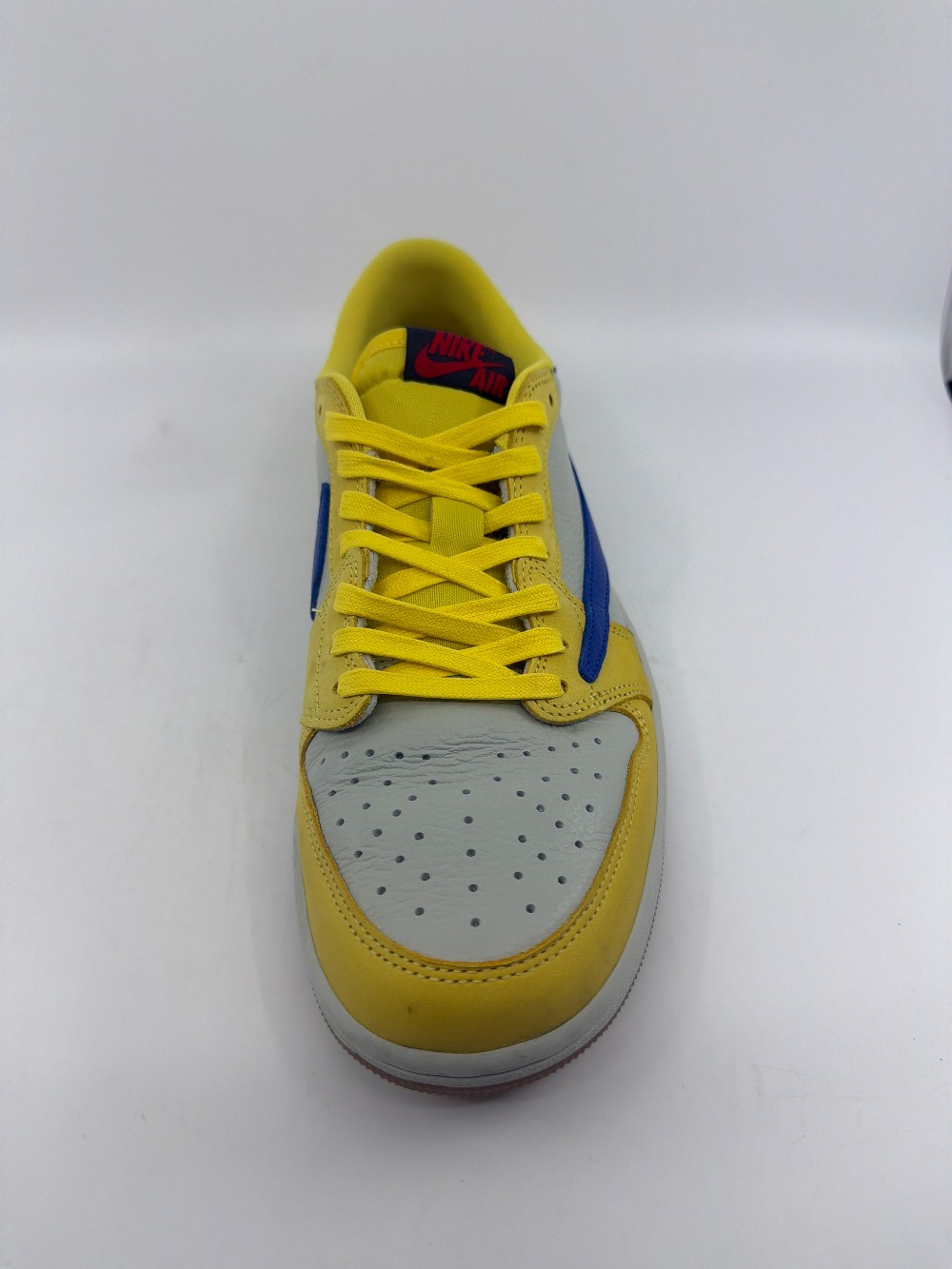 *USED* AJ 1 LOW X TRAVIS SCOTT (W) - CANARY