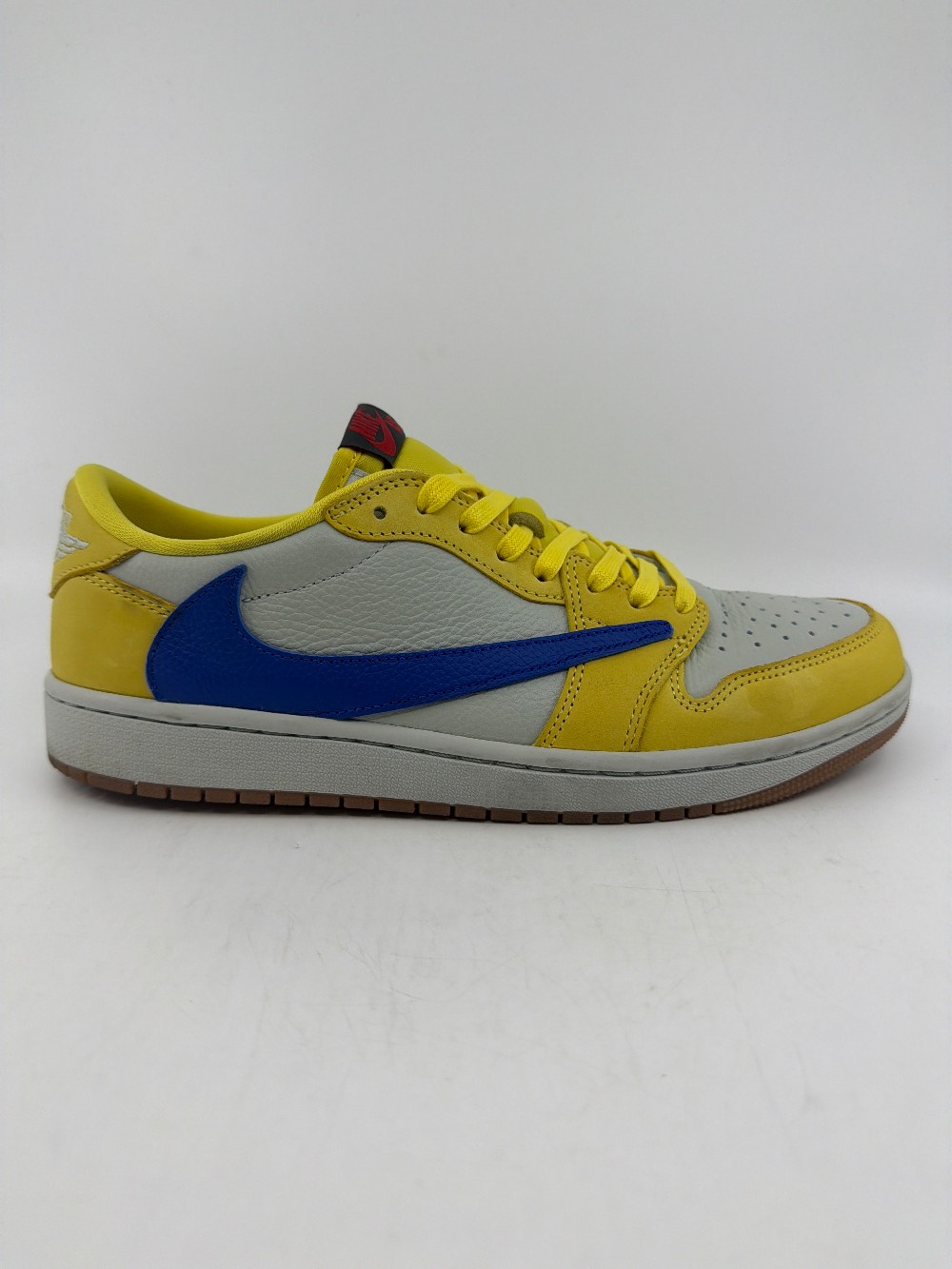 *USED* AJ 1 LOW X TRAVIS SCOTT (W) - CANARY