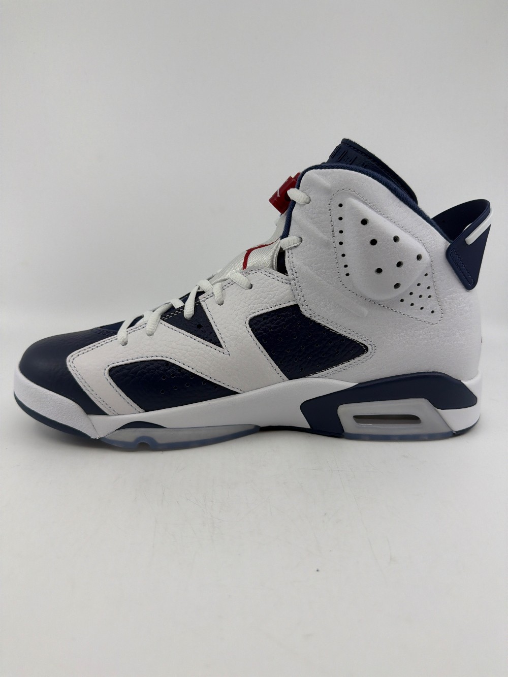AJ 6 - OLYMPICS (2024)