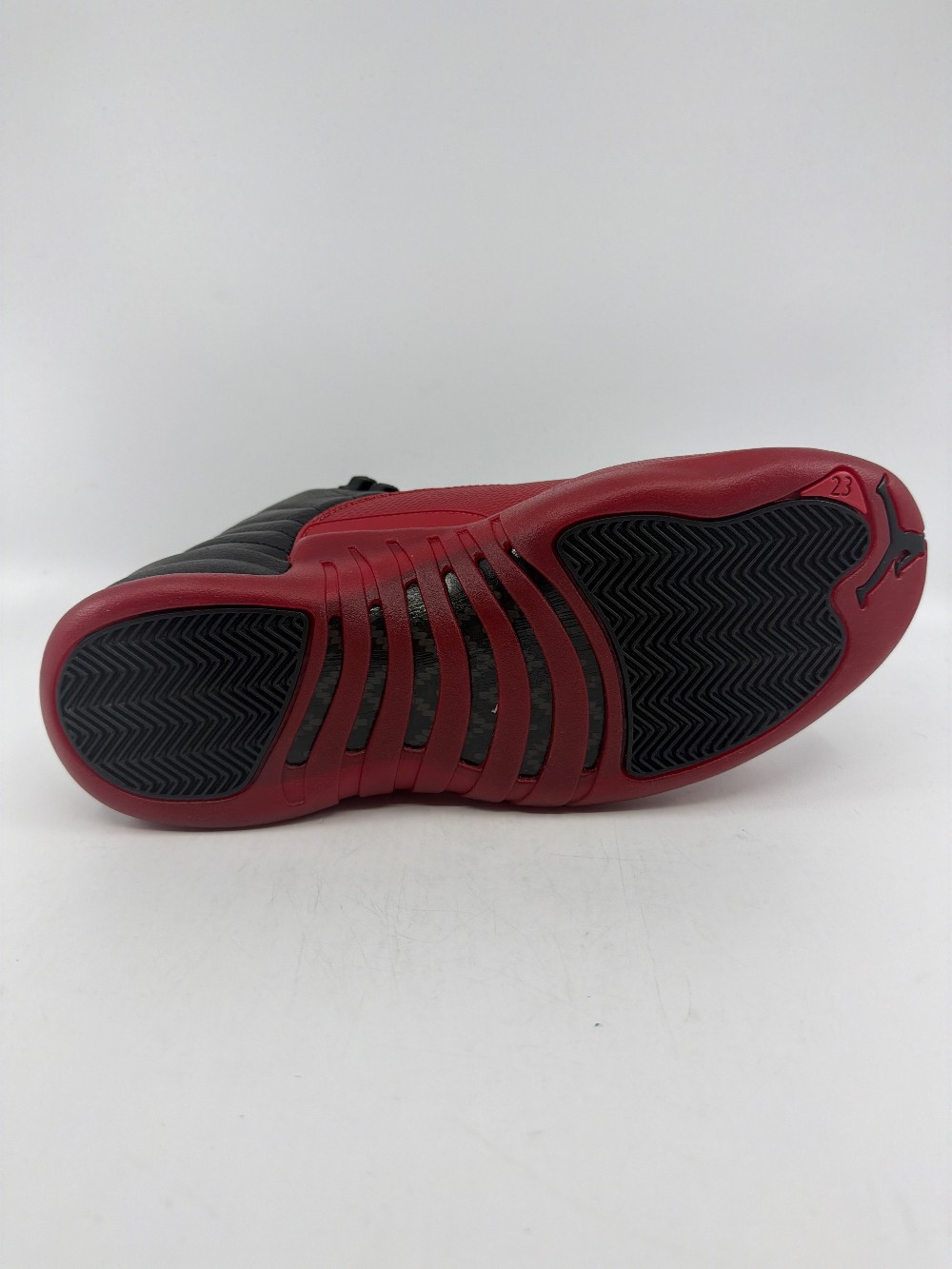 AJ 12 - FLU GAME (2025)