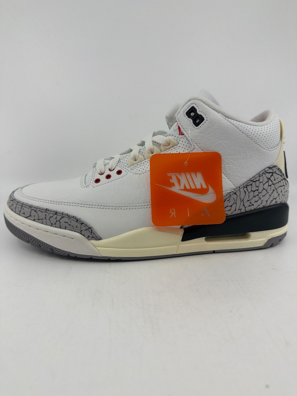 AJ 3 - WHITE CEMENT REIMAGINED