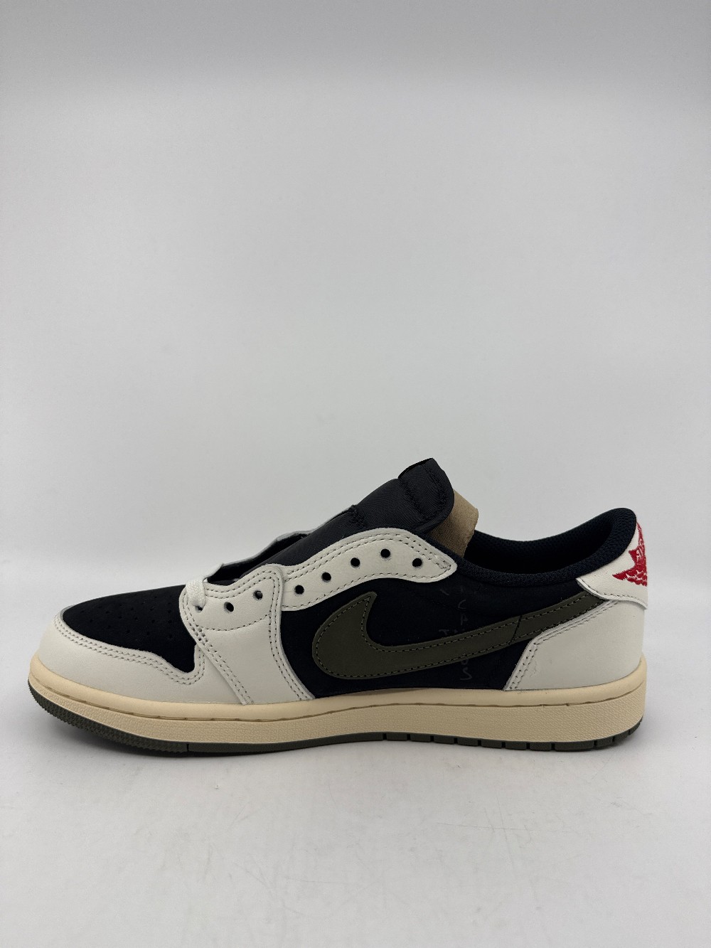 AJ 1 LOW X TRAVIS SCOTT (W) - OLIVE