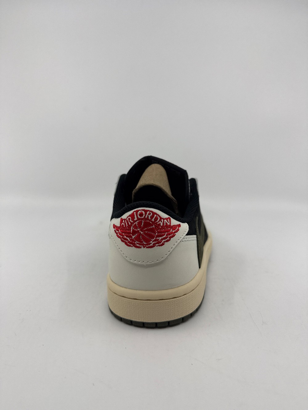 AJ 1 LOW X TRAVIS SCOTT (W) - OLIVE
