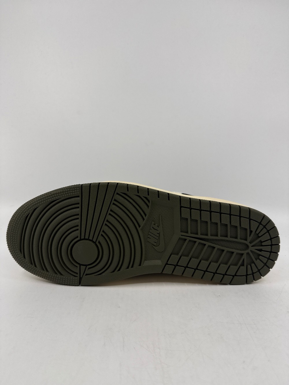 AJ 1 LOW X TRAVIS SCOTT (W) - OLIVE