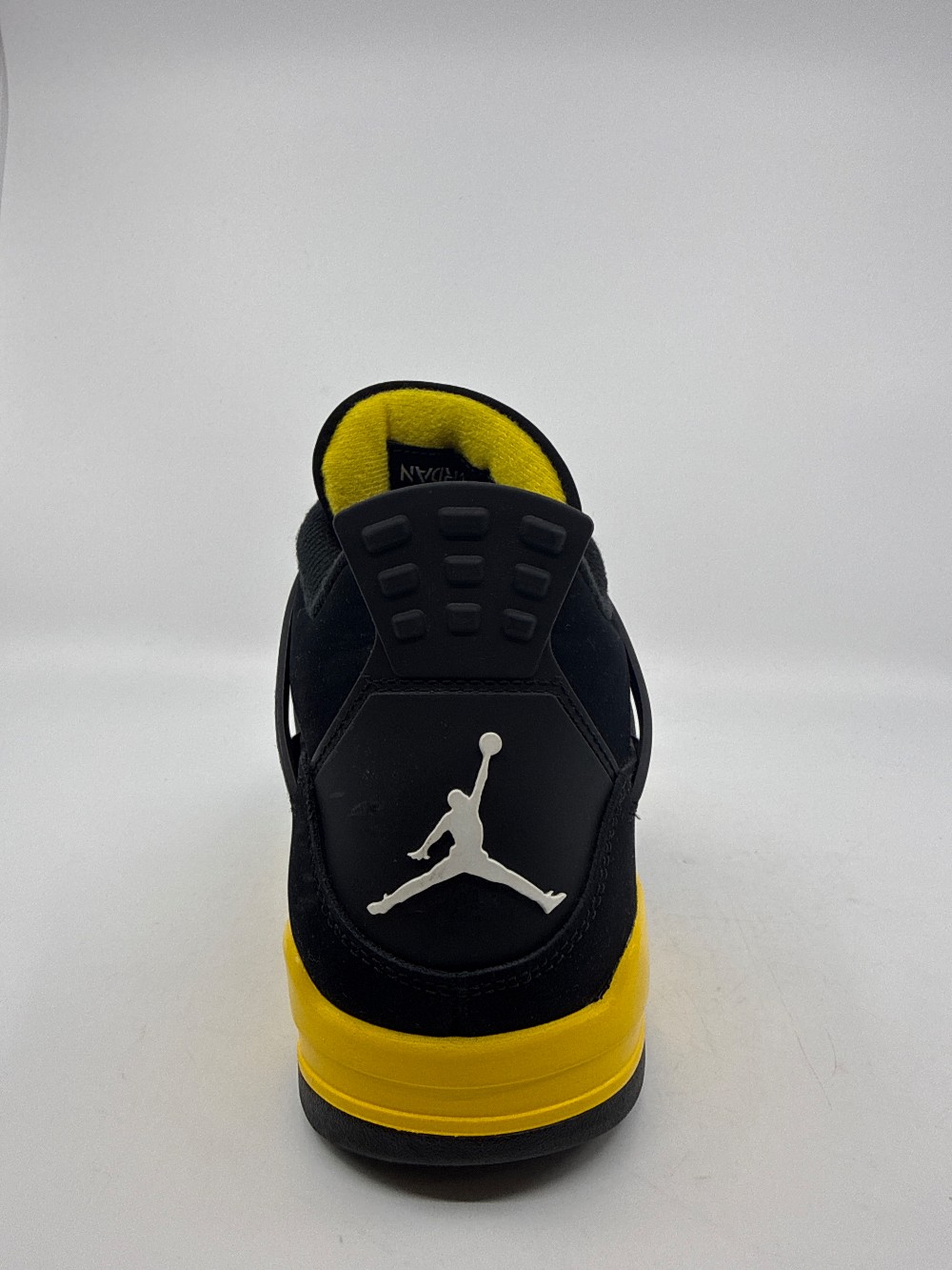 *USED/NO BOX* AJ 4 - THUNDER (2023)
